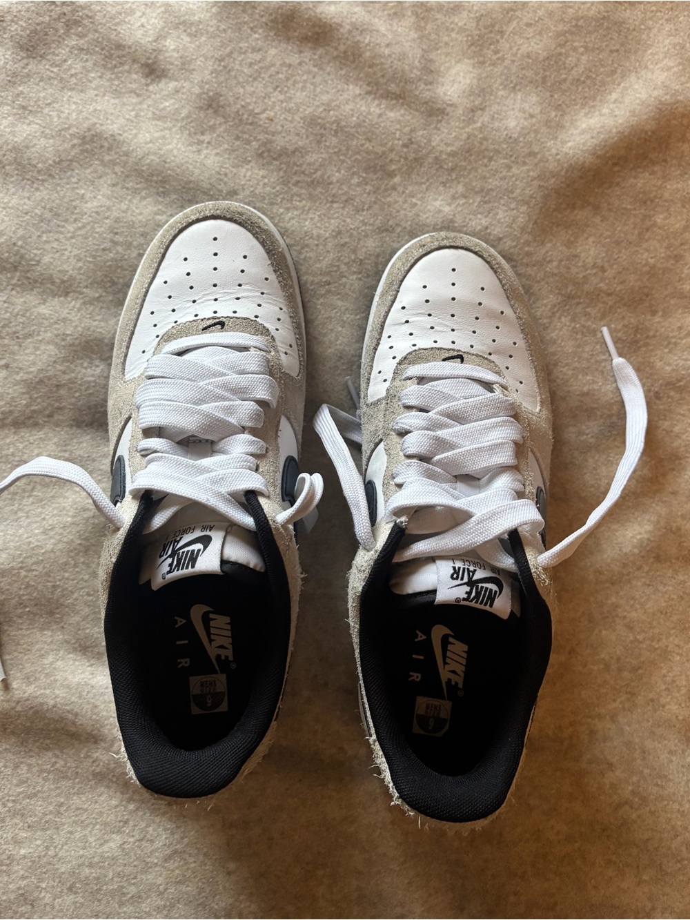 Nike Men’s Low-Top Sneakers in White and Light Brown Suede